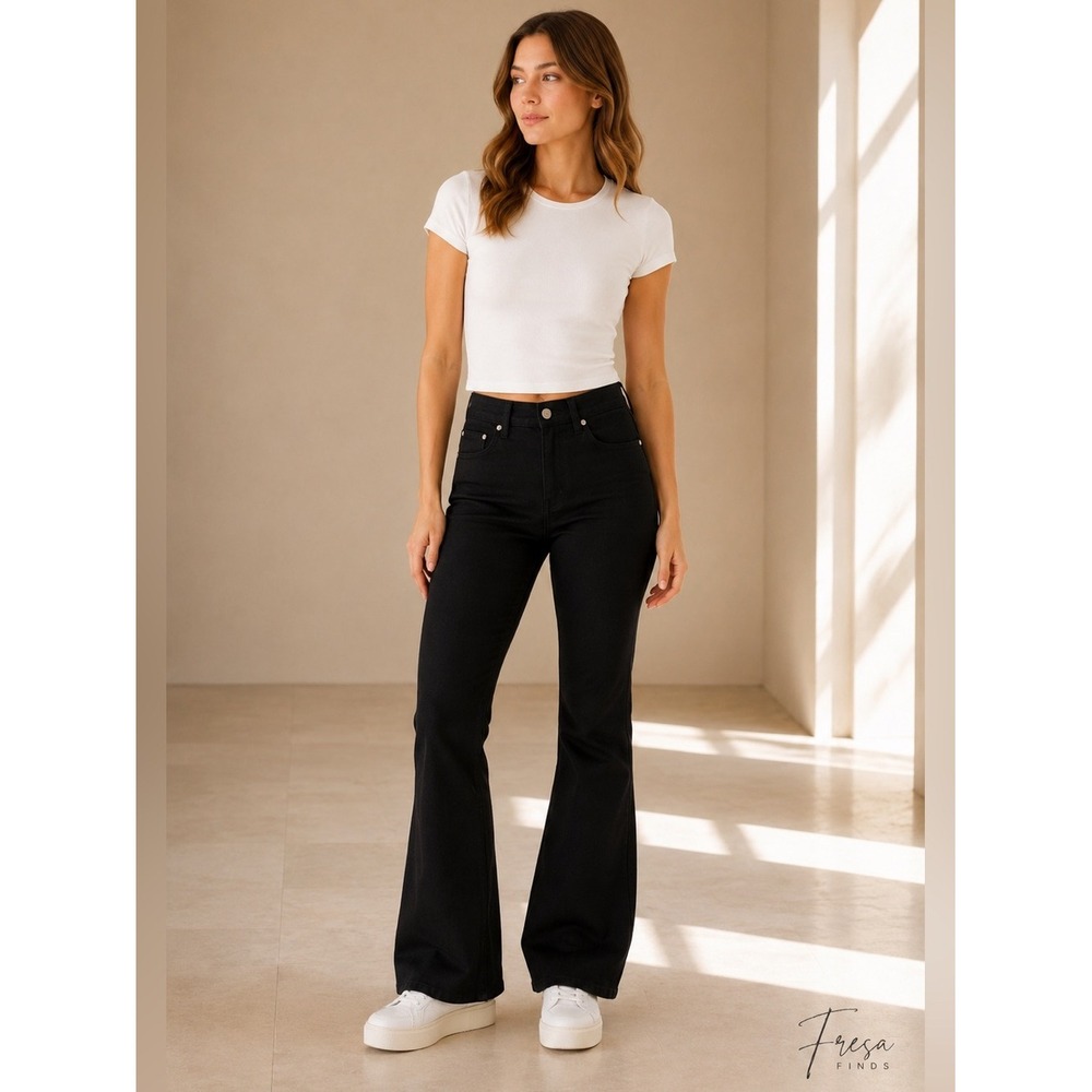 Levi's 726 High Rise Flare Jeans Black Women's Size 27 Stretch Bootcut